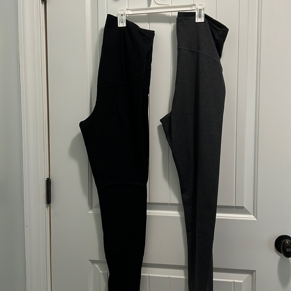 MATERNITY LEGGINGS